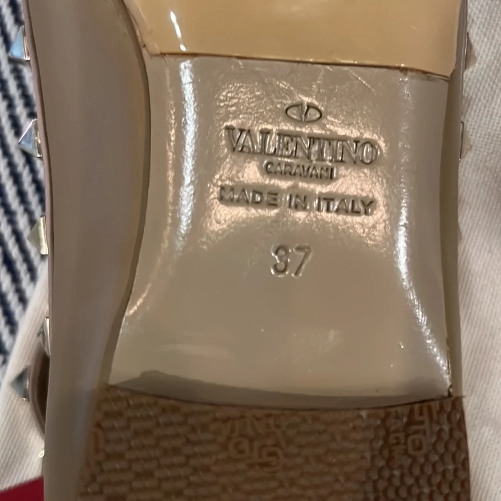 Valentino NWOT camel colored flats - Picture 8 of 13
